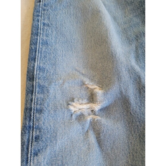 Levis Mens 501 31x28.5 Jeans Straight Button Fly Mid Rise Cotton Blue Distressed - Picture 7 of 16